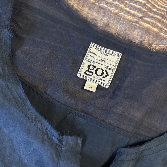 Go Silk Tops - Go Silk Blue Popover Blouse  lightweight Round Neck Medium